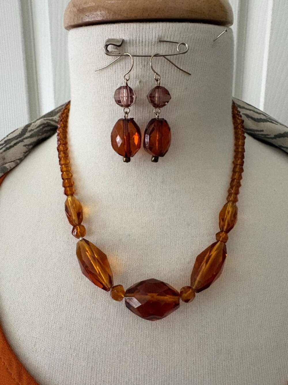Vintage Amber Glass Necklace with Coordinating Acrylic Earrings for Pierced Ears